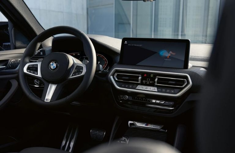 View of the front console of the 2022 BMW X4