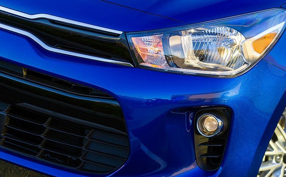 Kia Cadenza Easy Lift Trunk Feature Illustration