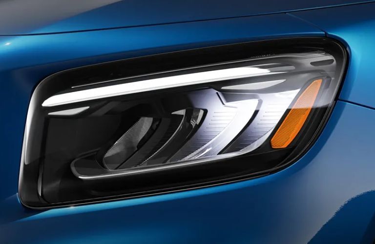 LED Daytime running lights in the 2025 Mercedes-Benz GLB SUV