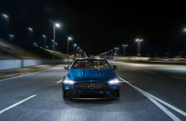 Front view of the 2023 Mercedes-Benz E 450 Cabriolet at night
