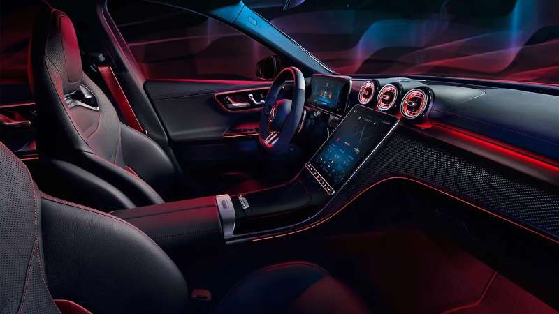 The cockpit of the 2025 Mercedes-AMG® C 43 Sedan