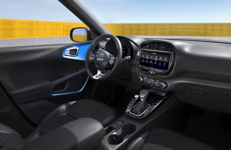 2025 Kia Soul steering wheel and dashboard