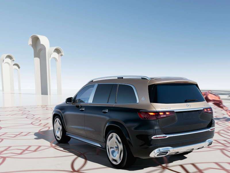 A rear 3/4 external view of the 2025 Mercedes-Maybach GLS 600 SUV