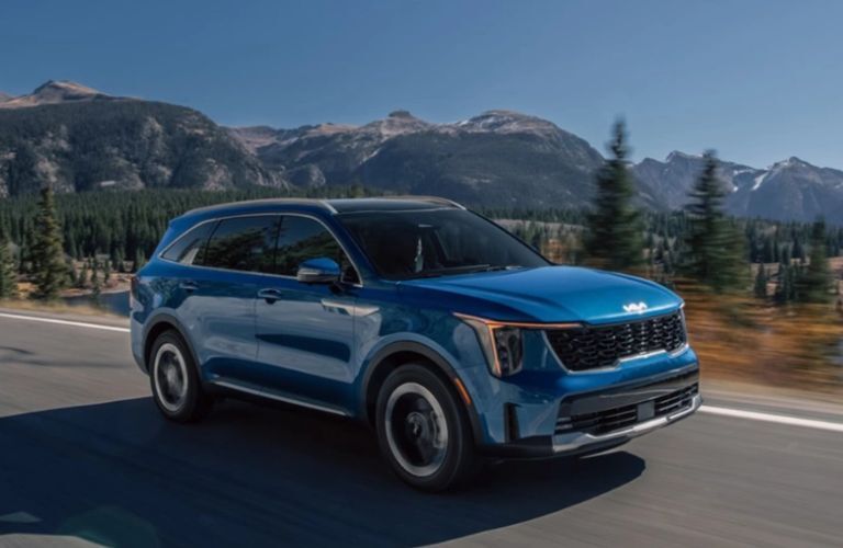 2025 Kia Sorento Hybrid exterior front side view