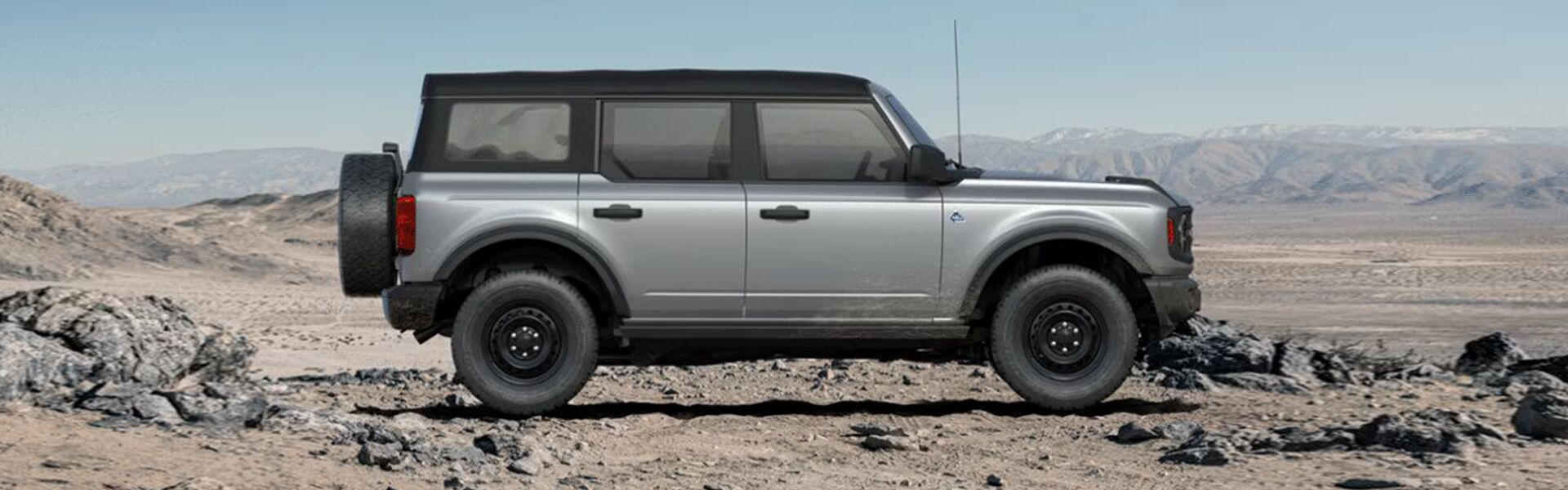 2023 Ford Bronco Black Diamond side view