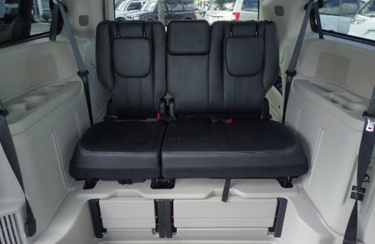 Chrysler Town & Country accessibility
