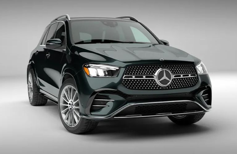 Front view of the 2024 Mercedes-Benz GLE 580 4MATIC®