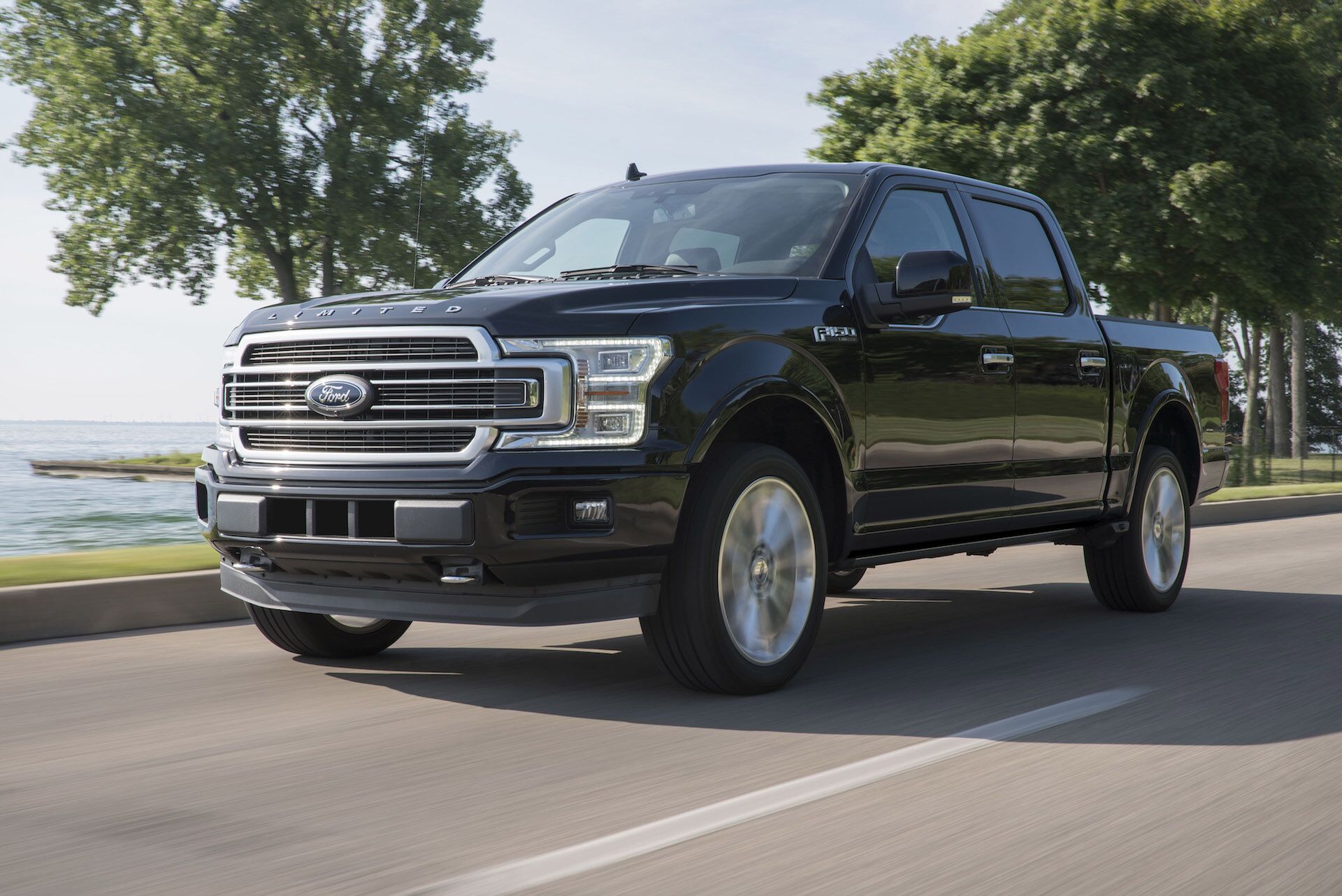 2019 Ford F-150 Why Buy A Pre-Owned Vehicle From Gulf Coast Auto?
