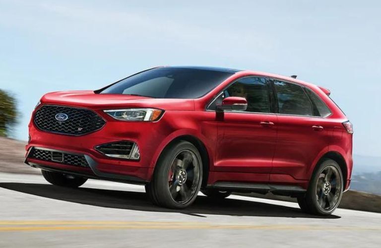2023 Ford Edge side view