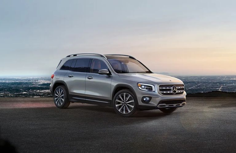 Side view of the 2023 Mercedes-Benz GLB 250