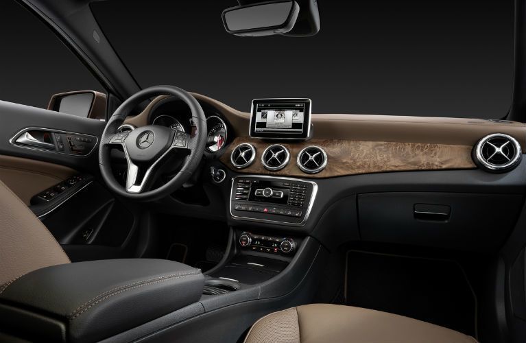 2015 Mercedes-Benz GLA-Class Scottsdale AZ Interior Hand-Polished Wood Finish