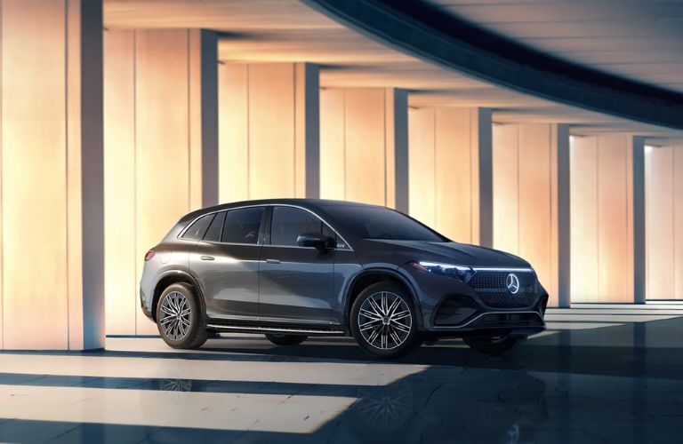 2025 Mercedes-Benz EQS exterior side view