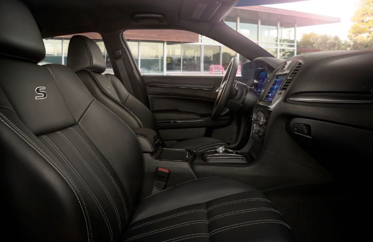 2021 Chrysler 300 interior front view