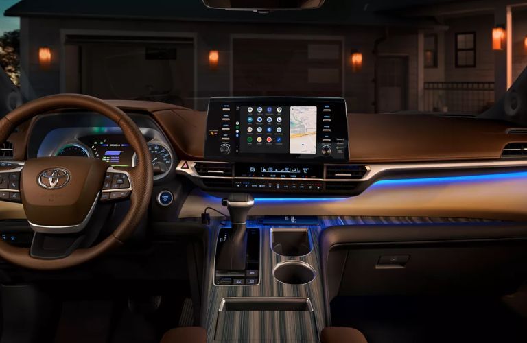 Dashboard and console of the 2024 Toyota Sienna