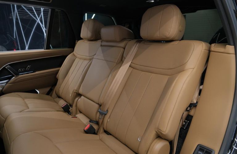 2026 Land Rover Range Rover SE rear seats