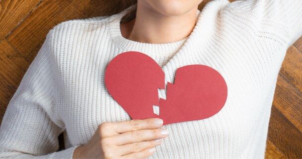 Don't go breaking my heart