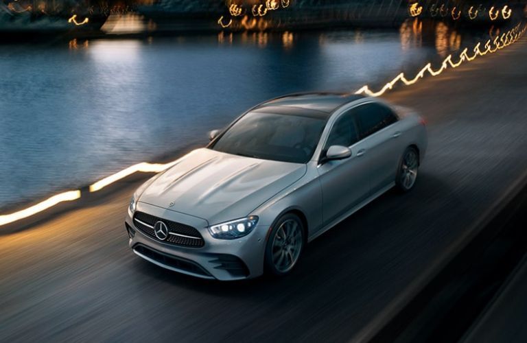 2022 Mercedes-Benz E350 Sedan top quarter view