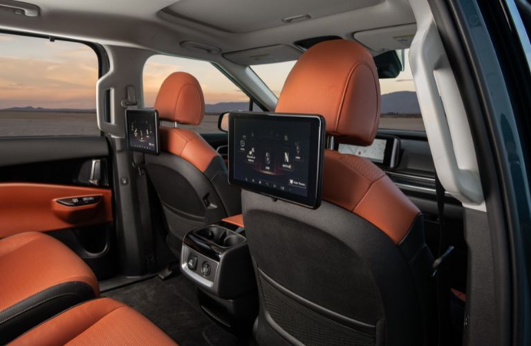 2023 Kia Carnival rear seats entertainment system