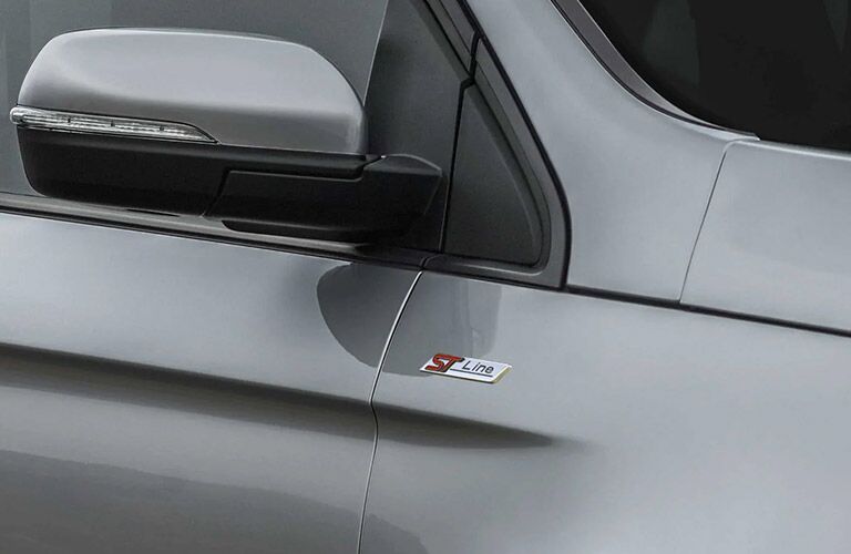 2020 Ford Edge side close up