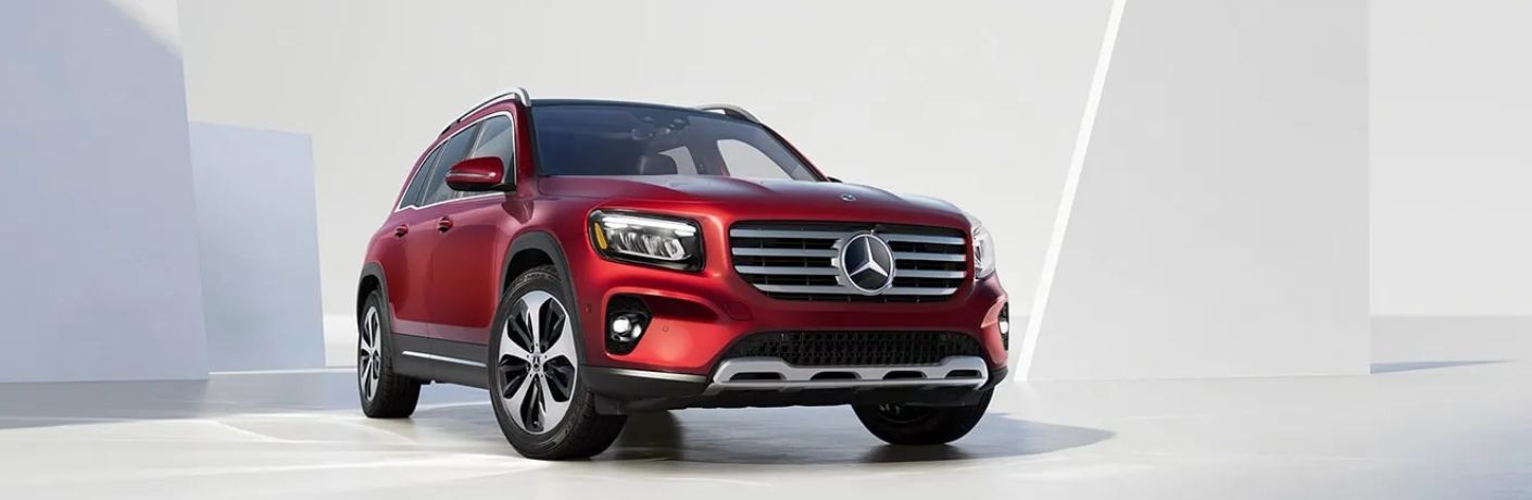 diagonal front view image of the 2025 Mercedes-Benz GLB SUV