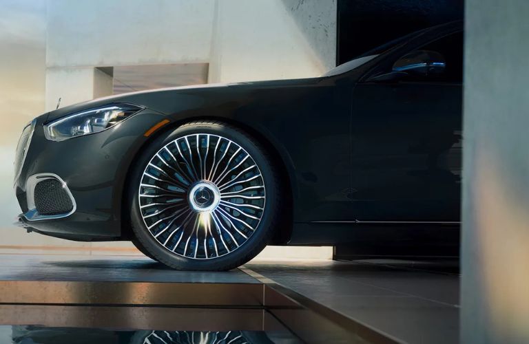2026 Mercedes-Maybach® S 580 4MATIC® Sedan wheel