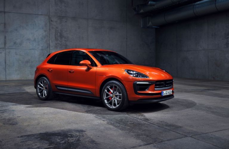 2025 Porsche Macan exterior front side view