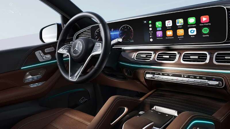 The massive infotainment system in the GLE 350 4MATIC®