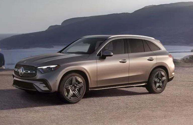 2023 Mercedes-Benz GLC SUV exterior side view