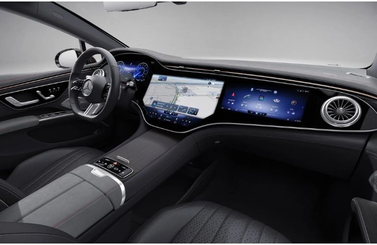 2023 Mercedes-Benz interior front dash