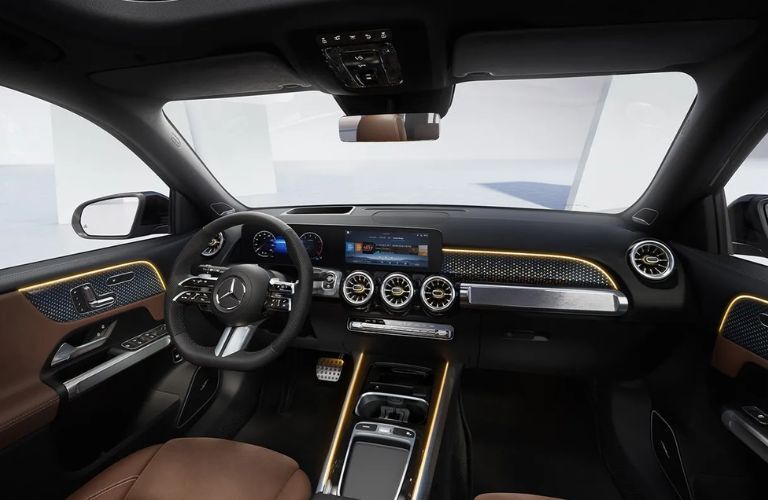 Mercedes-Benz interior front dash