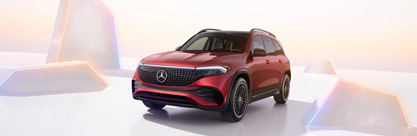 2025 Mercedes-Benz EQB SUV exterior front view