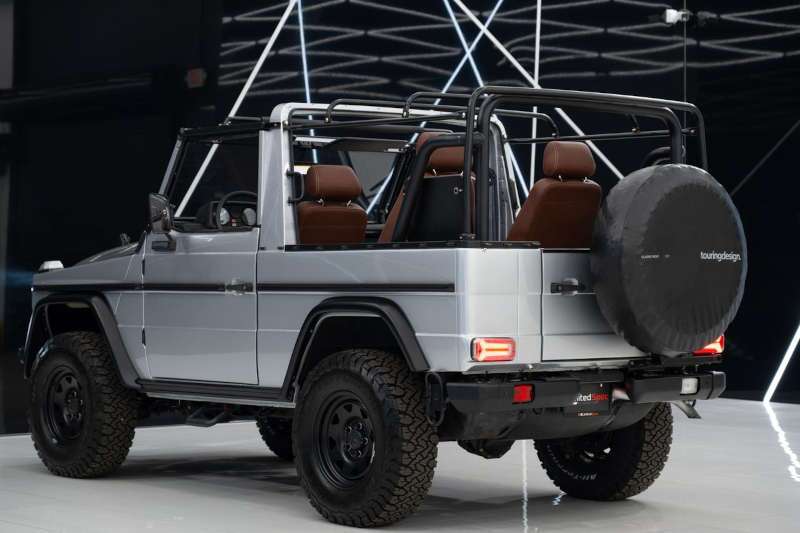 A rear quarter exterior view of the 1992 Mercedes-Benz 250GD Wolf