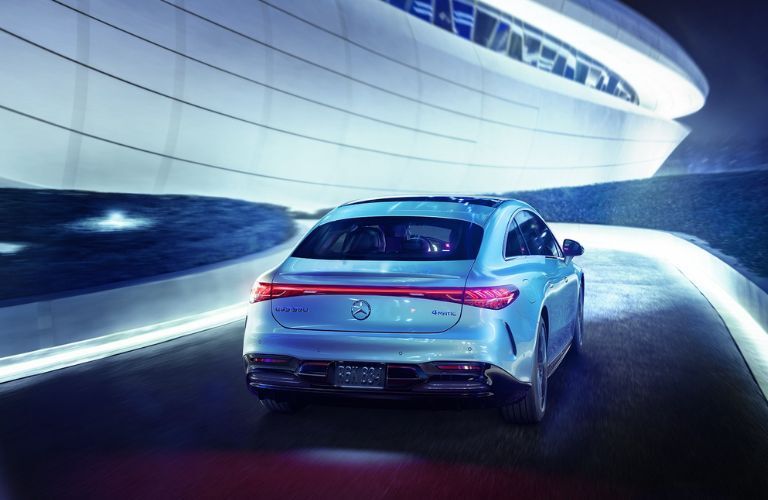 Rear view of the 2023 Mercedes-Benz EQS 580 4MATIC® Sedan at night
