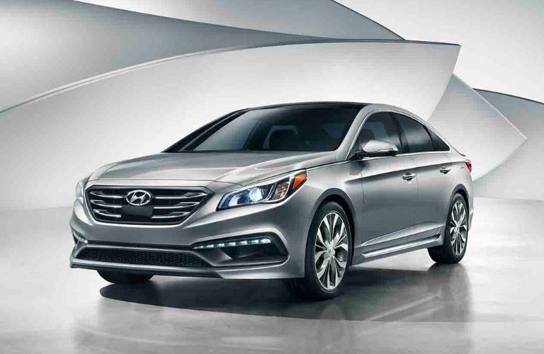 Front view of the 2017 Hyundai Sonata parked