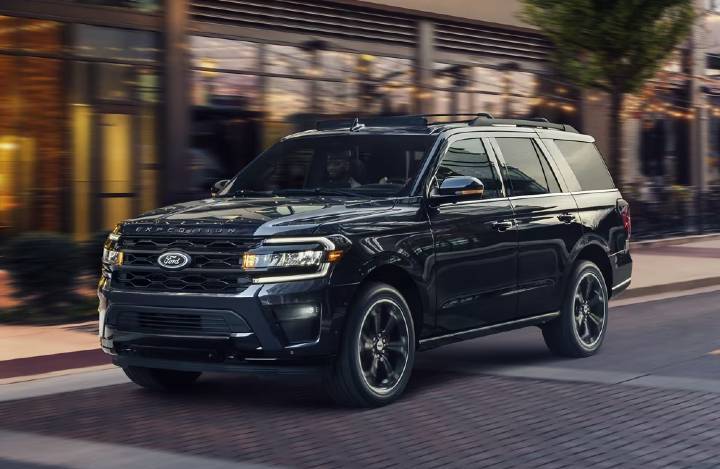 2024 Ford Expedition Stealth front side view on urban street