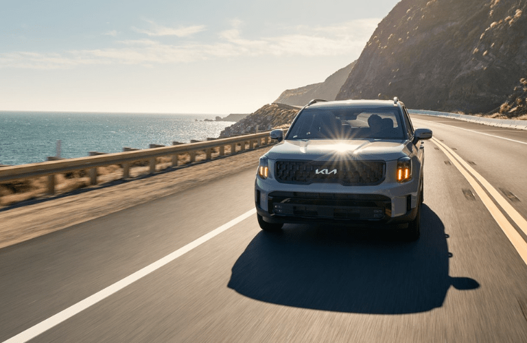 Front view of the 2024 Kia Telluride on road