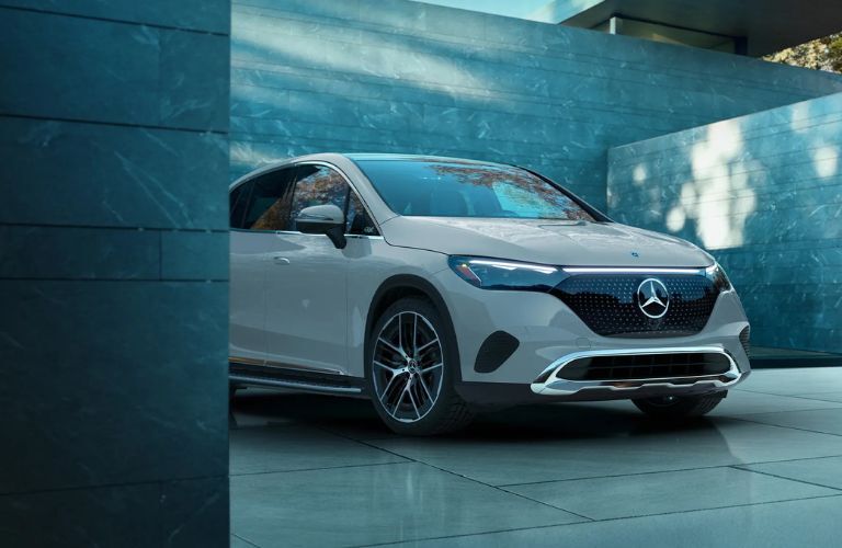 diagonal front view image of the 2025 Mercedes-Benz EQE 500 4MATIC® SUV