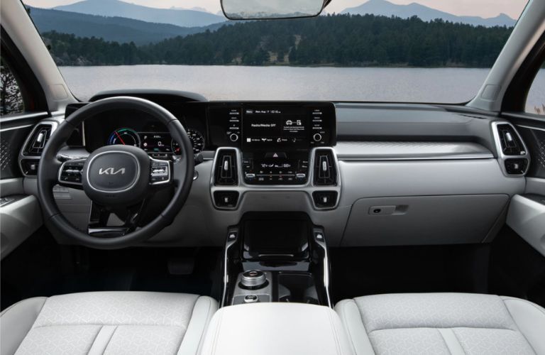 Dashboard and front seats of the 2023 Kia Sorento Hybrid