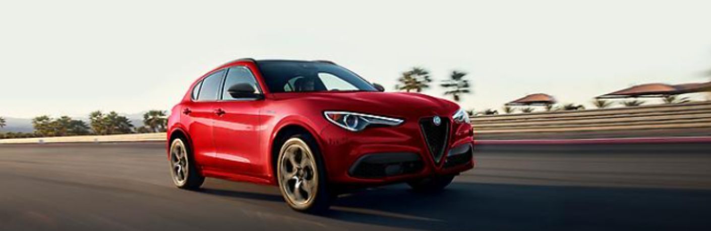 2022 Alfa Romeo Stelvio front quarter view