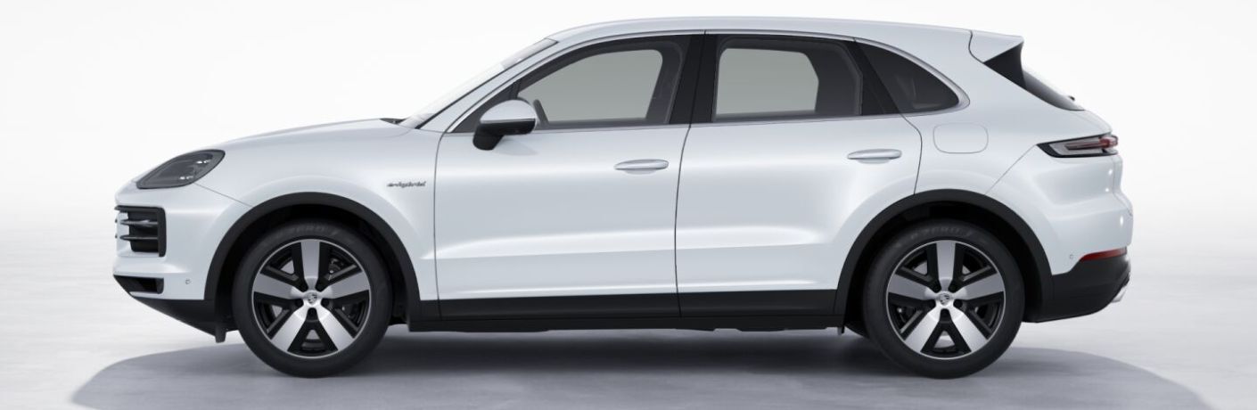 2025 Porsche Cayenne Hybrid exterior side view