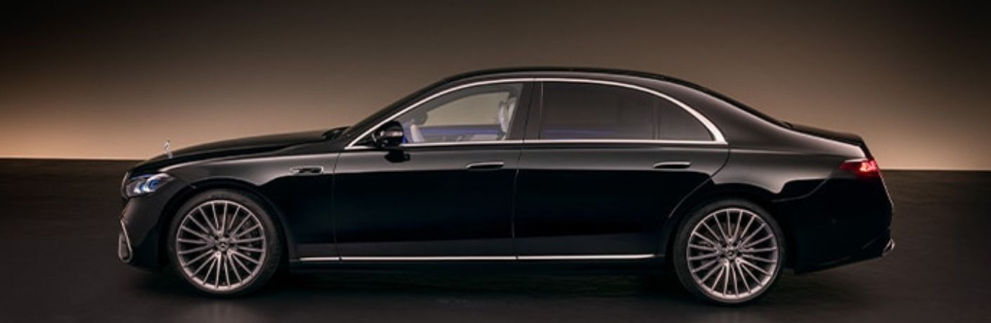 Side view of the 2027 Mercedes-Benz S-Class Sedan Black