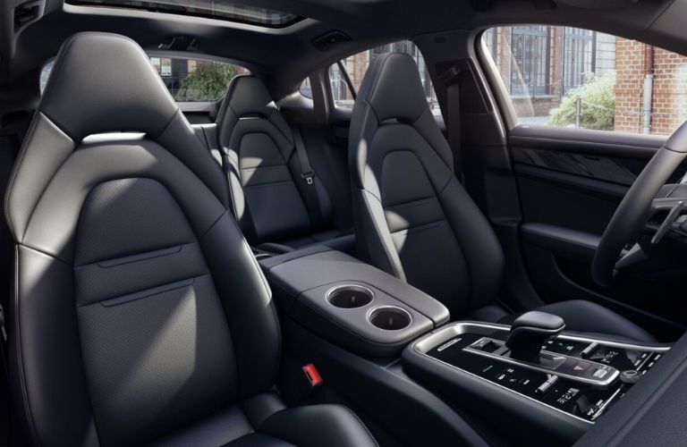 Interior of the 2022 Porsche Panamera 4