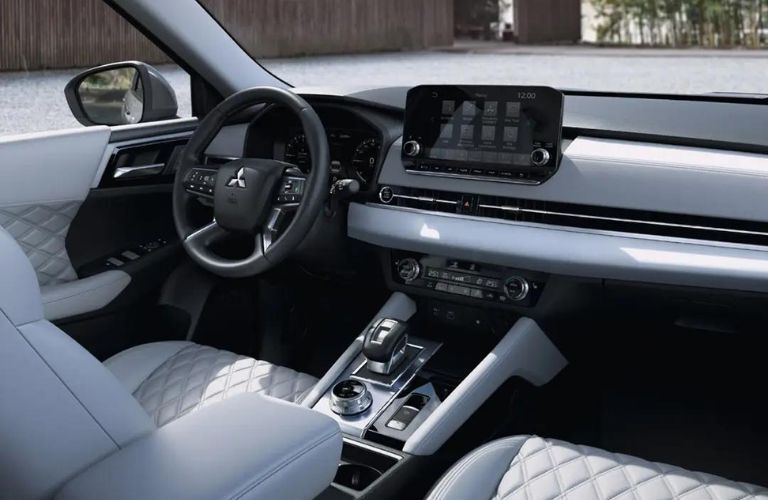 interior steering and dashboard 2024 Mitsubishi Outlander