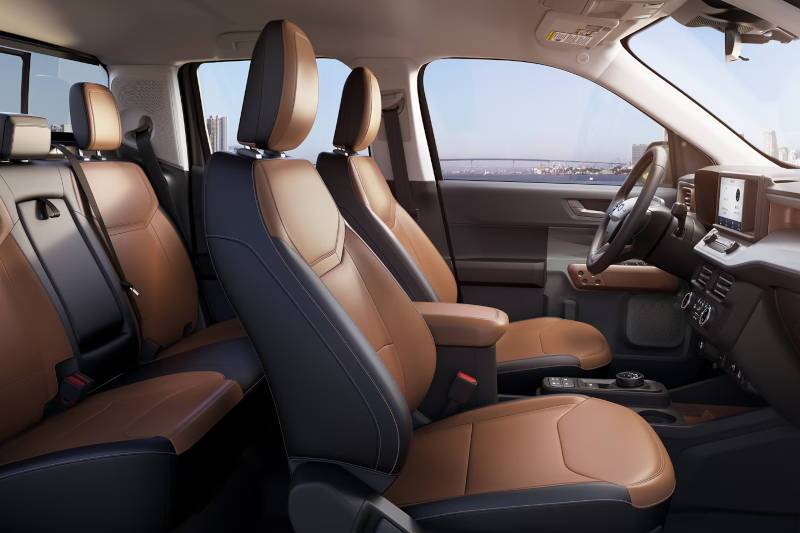 The two rows of seating in the 2024 Ford Maverick XLT.