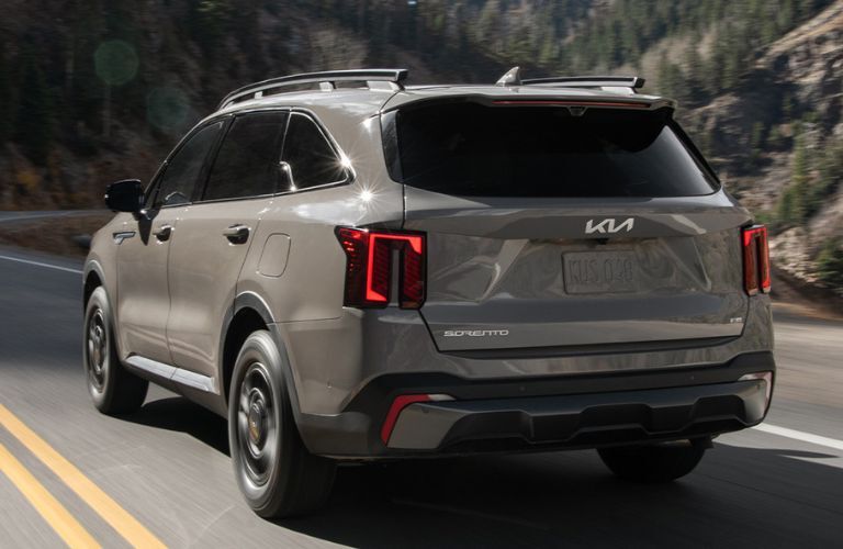 2024 Kia Sorento side and back view