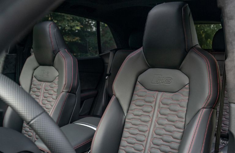 View of the front seats in the 2020 Audi RS Q8
