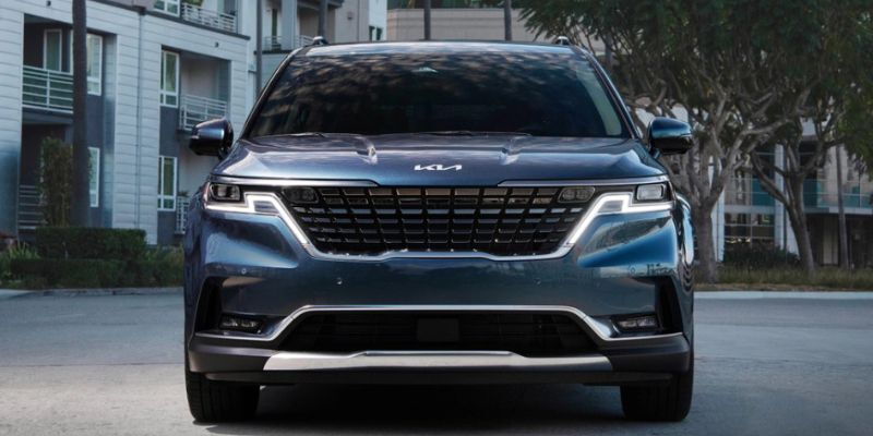 Pre-Owned Kia Carnival MPV