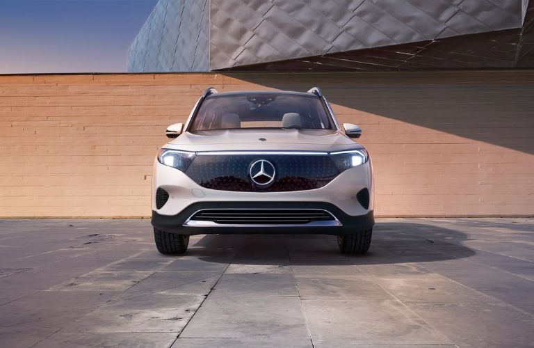 front view of the Mercedes-Benz EQB SUV