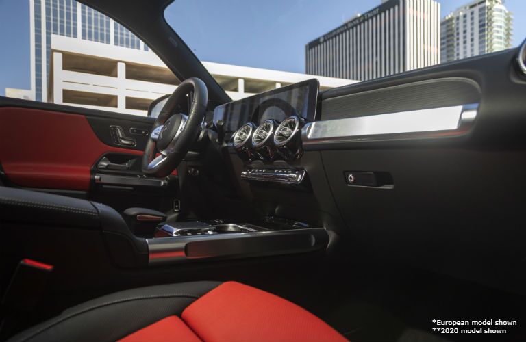2021 MB GLB interior front cabin steering wheel dashboard side view