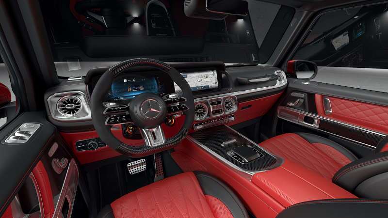 The high tech cockpit of the 2026 Mercedes-Benz AMG® G 63 SUV